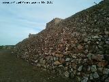 Castillo de Alarcos. Torren Norte. Sobre el talud