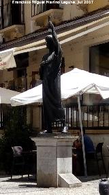 Monumento a Yehuda Ibn Tibbn. 