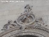 Sacra Capilla de El Salvador del Mundo. Detalle de la Portada de Santiago