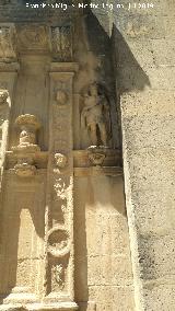 Sacra Capilla de El Salvador del Mundo. Detalle de la Portada de la Caridad