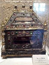 Sacra Capilla de El Salvador del Mundo. Arqueta relicario. Hacia el 1475