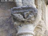 Iglesia de San Pablo. Portada de los Carpinteros. Capitel