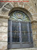 Iglesia de Santiago el Mayor. Ventana a los pies del templo