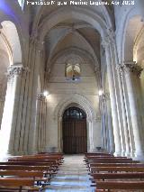 Catedral Vieja. Nave Central. Puerta