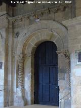 Catedral Vieja. Claustro. Puerta del Claustro en el ala norte