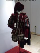 Ropa masculina del Siglo XVI. Exposicin en el Palacio Episcopal de Salamanca