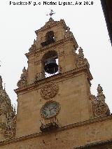 Escuelas Mayores. Capilla. Espadaa y reloj