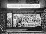 Plaza de San Ildefonso. Foto antigua. Muebles Pozas 1962