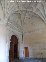 Convento de San Esteban. Claustro. Puerta de San Pedro Mrtir