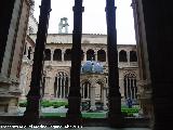 Convento de San Esteban. Claustro. Templete