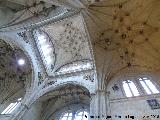 Convento de San Esteban. Iglesia. Crucero