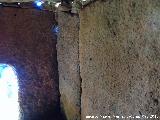 Dolmen de los Arcos. Petroglifo y junta de los ortostatos