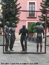 Escultura Sobre la Crtica. 