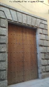 Seminario de Nobles. Portada de la Calle Baltasar Gracin