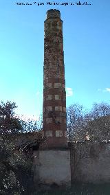 Antigua Almazara de Caada Morales. Chimenea