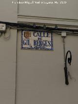 Calle de Gil Berges. Placa