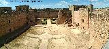 Castillo de los Guzmanes. Plaza de Armas. 