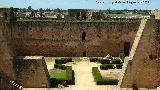 Castillo de los Guzmanes. Patio de Caballeras. 