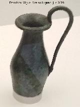 Necrpolis del Mirador de Rolando. Olpe de bronce 400-300 a.C. Museo Arqueolgico de Granada