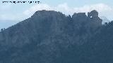 Piedra del Agujero. Desde el Cerro de la Laguna