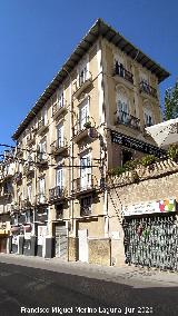 Edificio del Paseo Santo Cristo n� 1