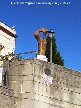 Escultura Testigo del Tiempo. 