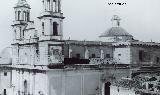 Plaza de la Iglesia. 1914. Todav�a con casas en la plaza