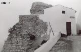 Muralla de Olvera. Foto antigua. Integraci�n de las casas en la muralla