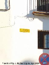 Casa Cueva de la Calle Barbacana Baja n� 2. Antigua placa de Correos
