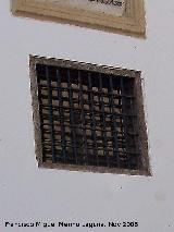 Crcel. Ventana con doble reja