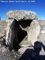 Dolmen 65 La Corbetera. Entrada