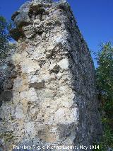 Castillo de las Peas de Castro. Grosor de la muralla