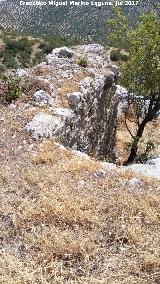 Castillo de las Peas de Castro. Muralla