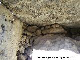 Dolmen VI. Detalle de las piedras de relleno