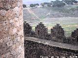 Castillo de Belmonte. Almena con saetera