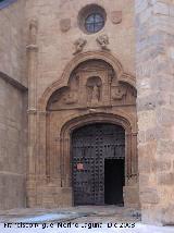 Colegiata de San Bartolom. Portada