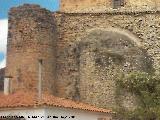 Muralla. Torreones circulares