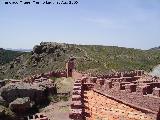 Castillo de Peracense. Murallas