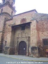 Iglesia de San Miguel. Portada principal