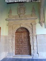 Palacio de Jabalquinto. Puerta en el patio