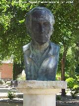 Parque del Emigrante. Busto