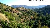 Cerro del Plomo. Desde el sur con Ro Grande a la derecha y al fondo El Puntal