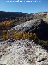 Aldea Fuente Segura de Abajo. Las tres aldeas de Fuente Segura. De la ms cercana a la ms alejada, la de Abajo, la de Enmedio y la de Arriba