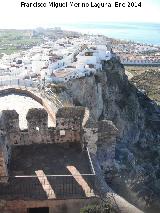 Castillo de Salobrea. Salobrea al fondo