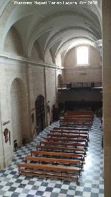 Colegiata de Santiago. Nave