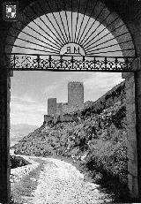 Muralla de Jan. Puerta del Castillo. Foto antigua