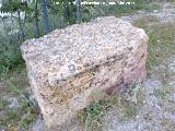 Ermita de la Virgen de la Cabeza. Antiguo sillar