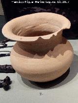 Oppidum Cerro Bollero. Urna globular de cermica de la Tumba del Soliferrum. Museo Ibero de Jan