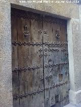 Puerta. Callejn de la Ventaja - beda