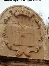 Fuente del Arca del Agua. Escudo de Baeza